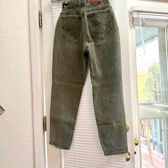 Vintage Lee Women's High Rise Jeans in Olive - Picture 5 of 12